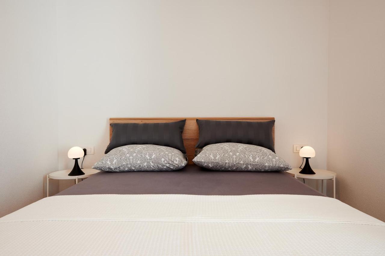 Adrian2 Apartman Trogir